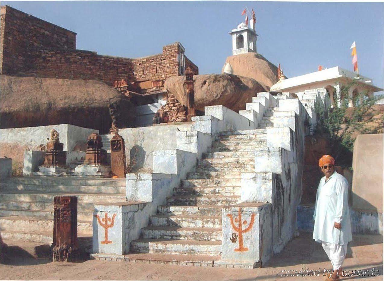 Atulya Fort Khejarla Exterior foto