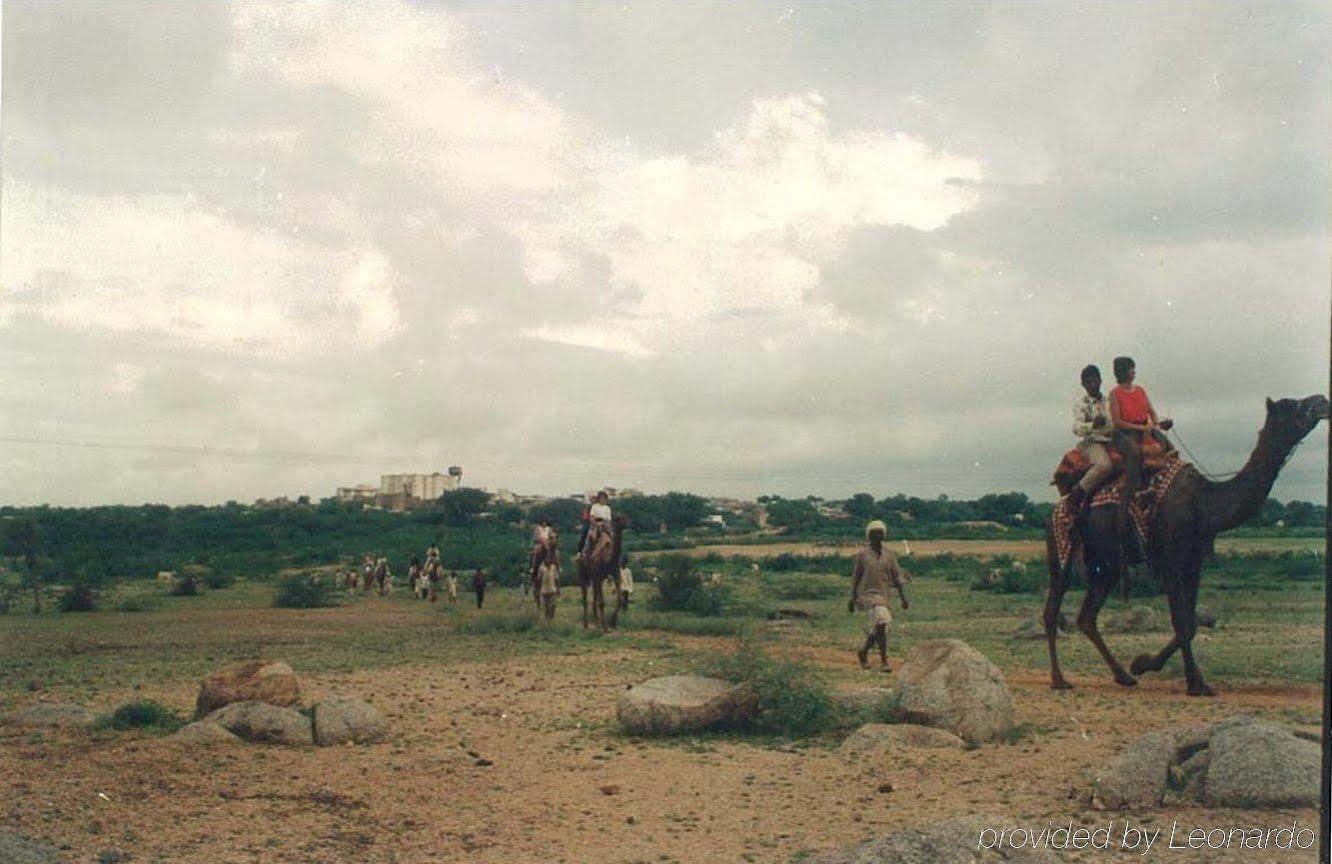 Atulya Fort Khejarla Exterior foto