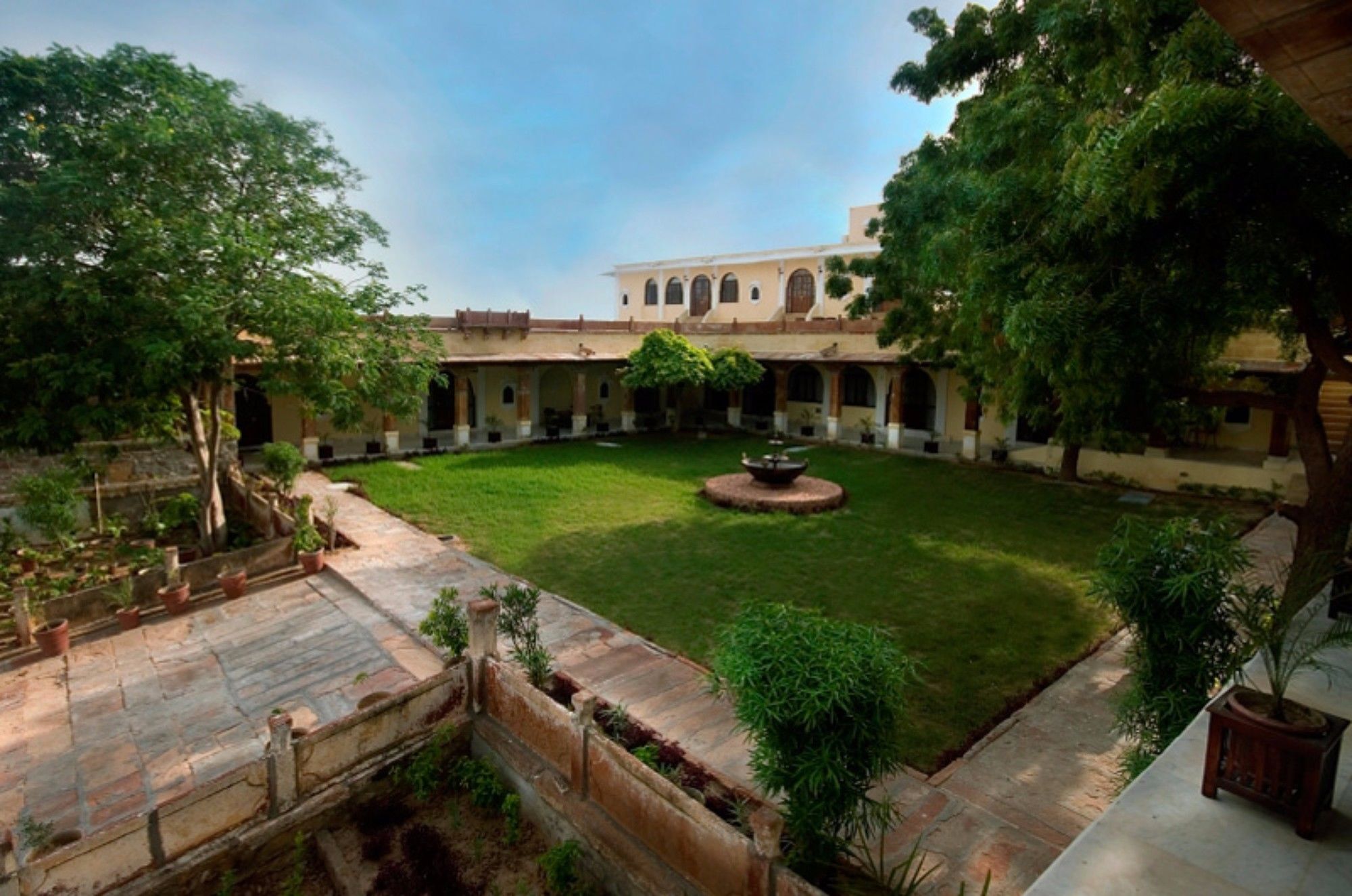 Atulya Fort Khejarla Exterior foto
