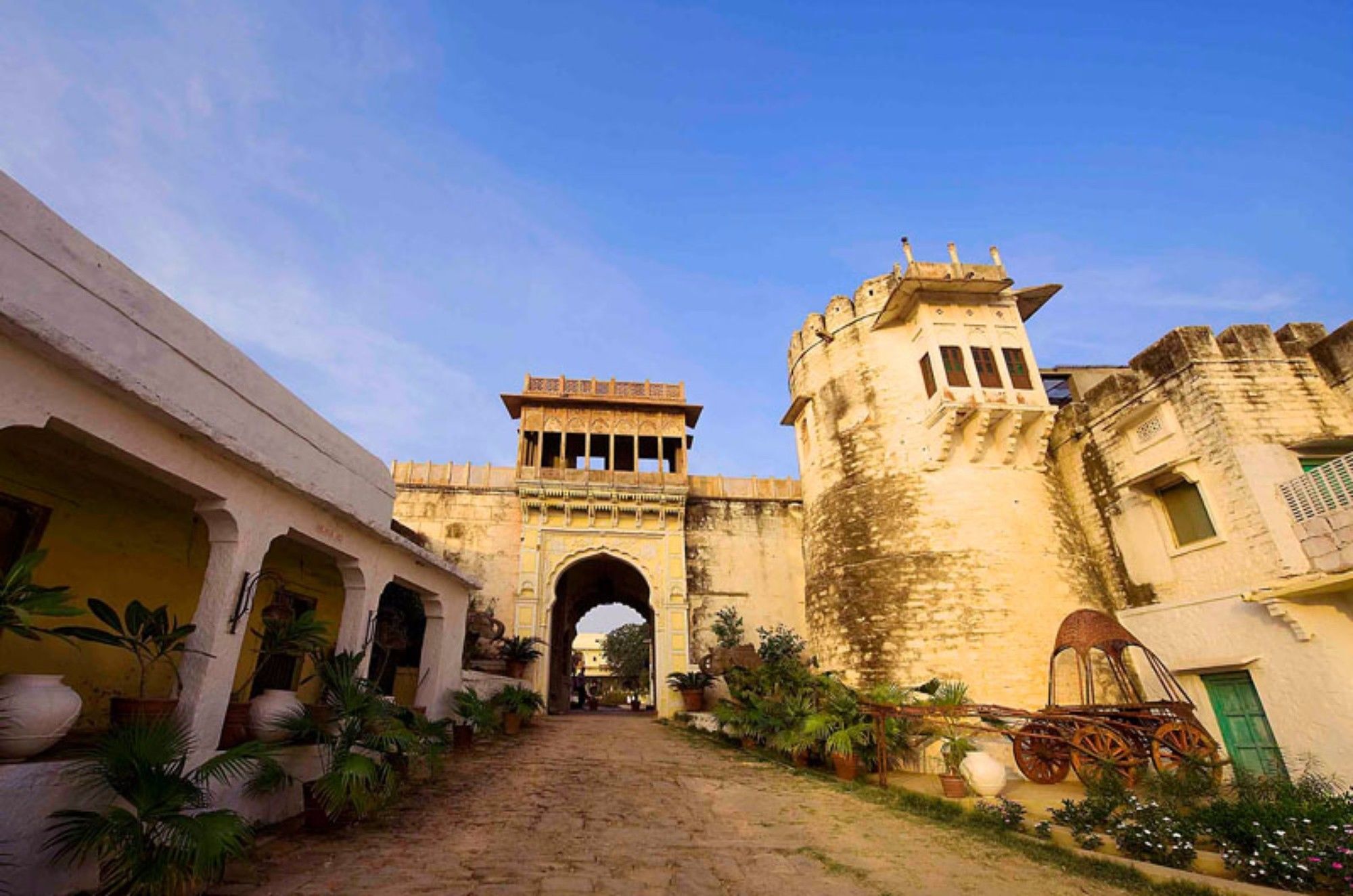 Atulya Fort Khejarla Exterior foto